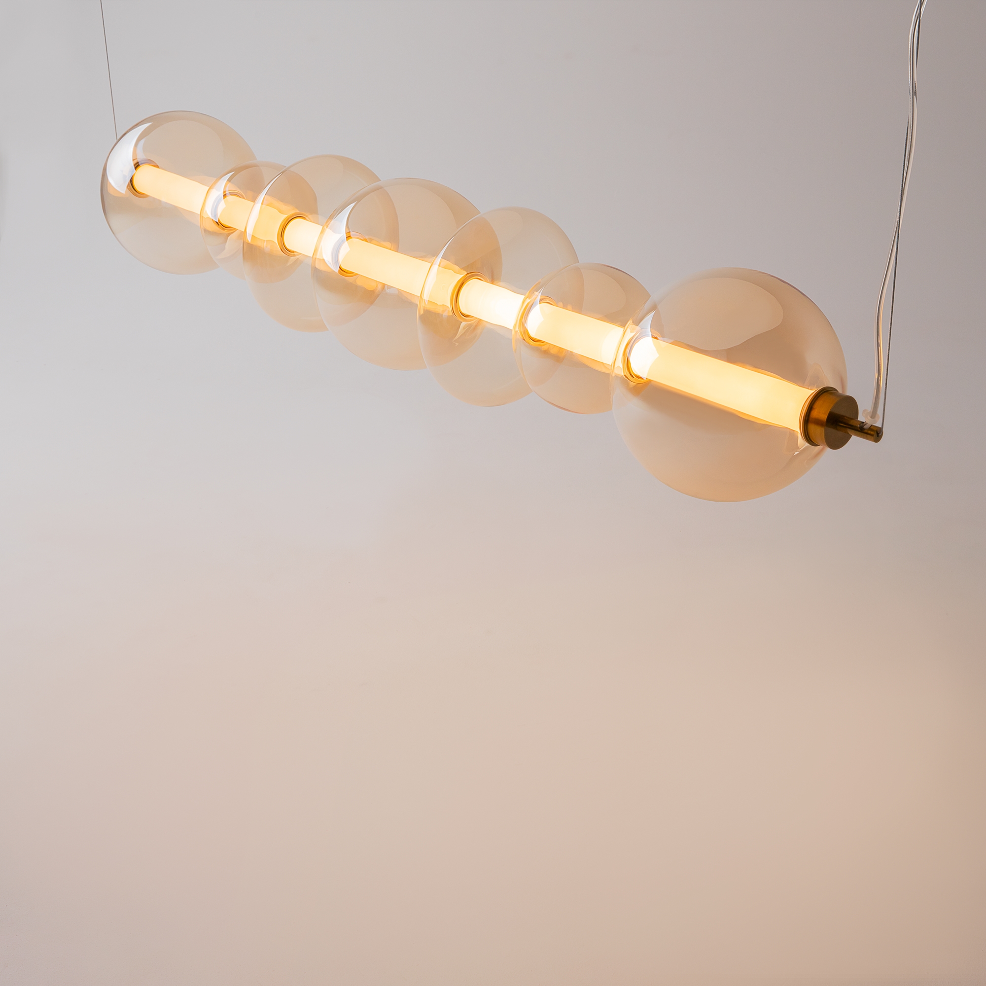 картинка Подвесной светильник Maytoni MOD307PL-L40BS3K