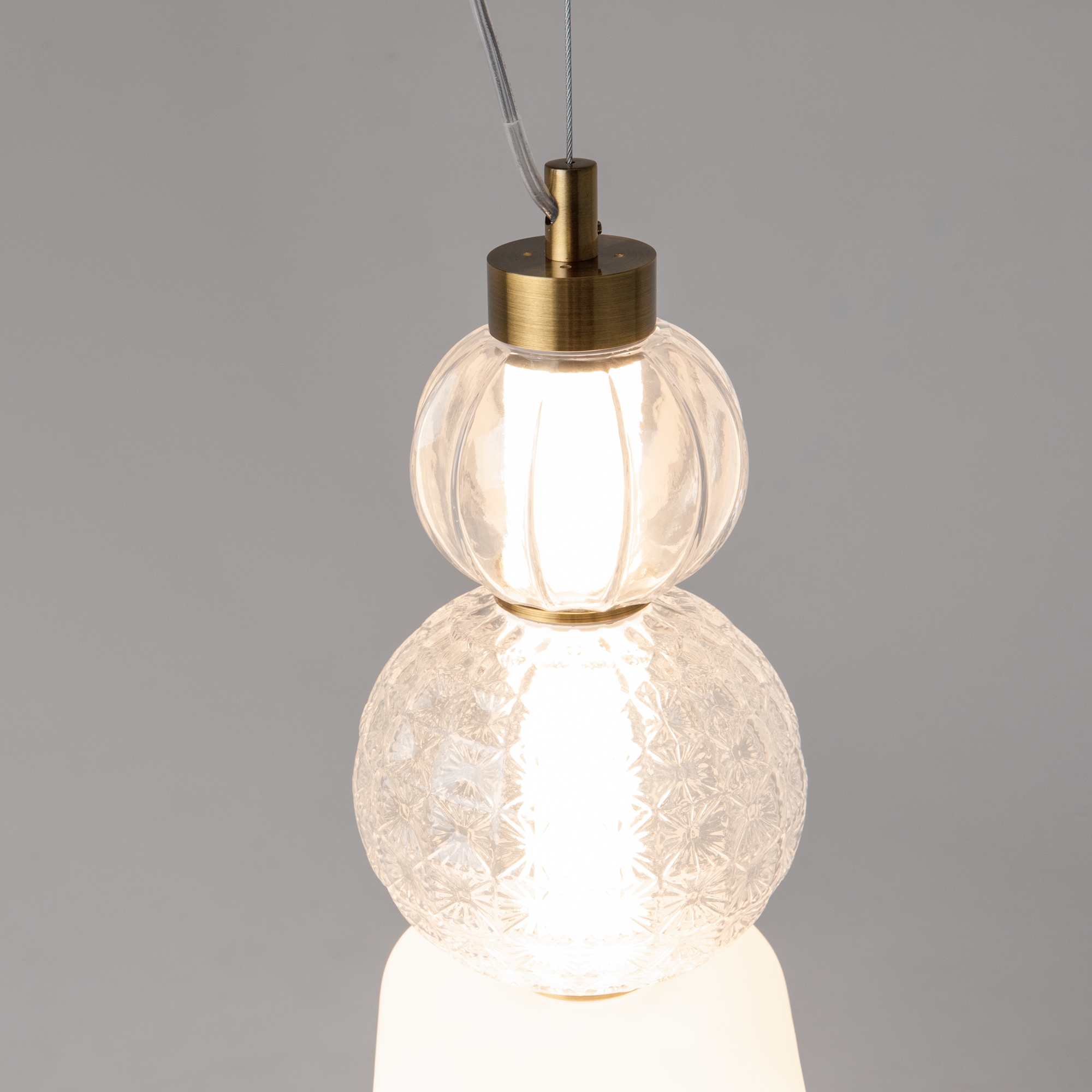 картинка Подвесной светильник Maytoni P069PL-L35G3K