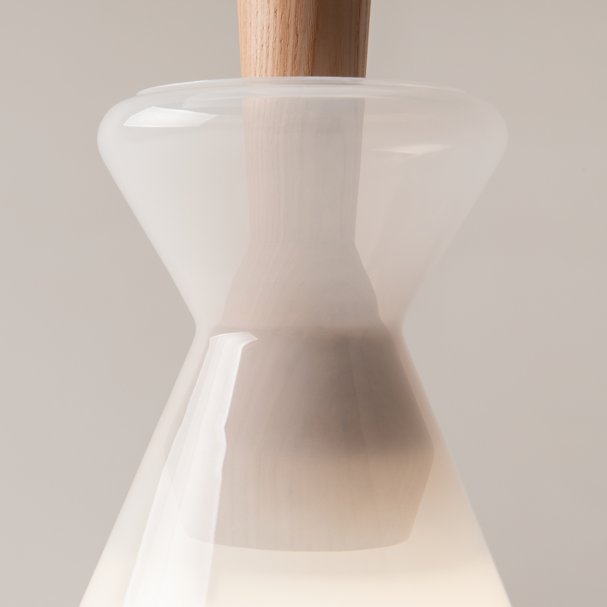 картинка Подвесной светильник Maytoni MOD405PL-01W2