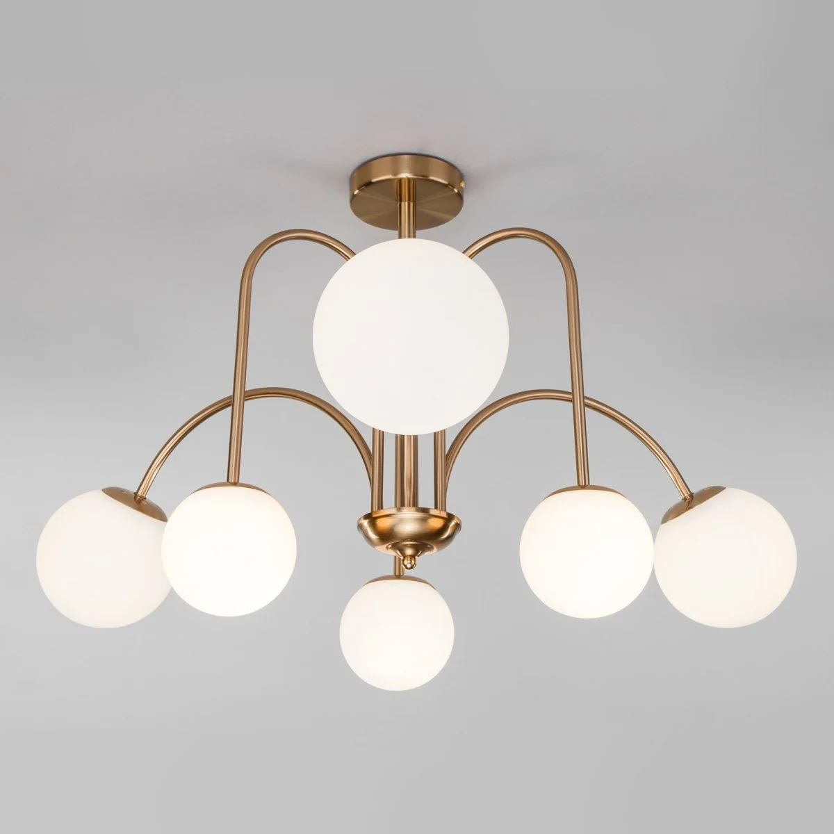 картинка Умная потолочная люстра с плафонами 30177/6 латунь