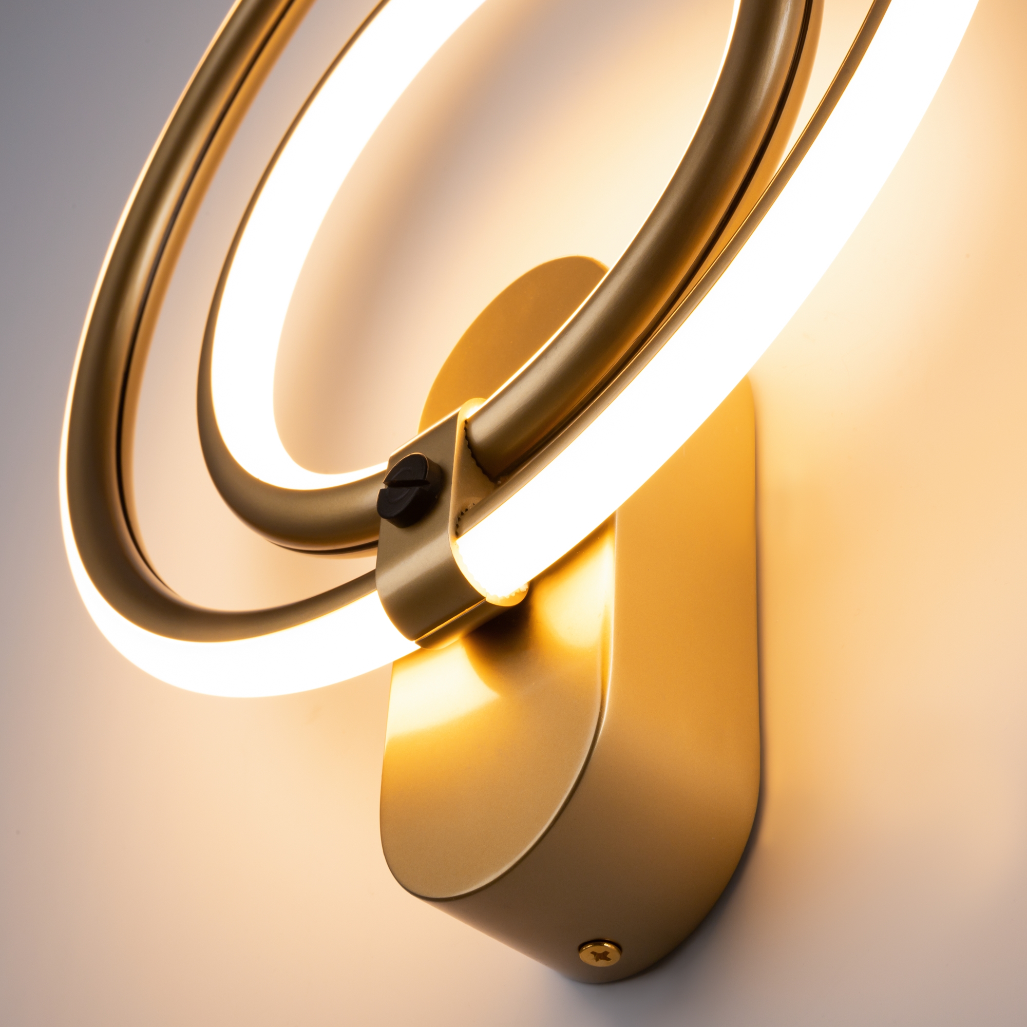 картинка Настенный светильник (бра) Maytoni MOD357WL-L16BS3K