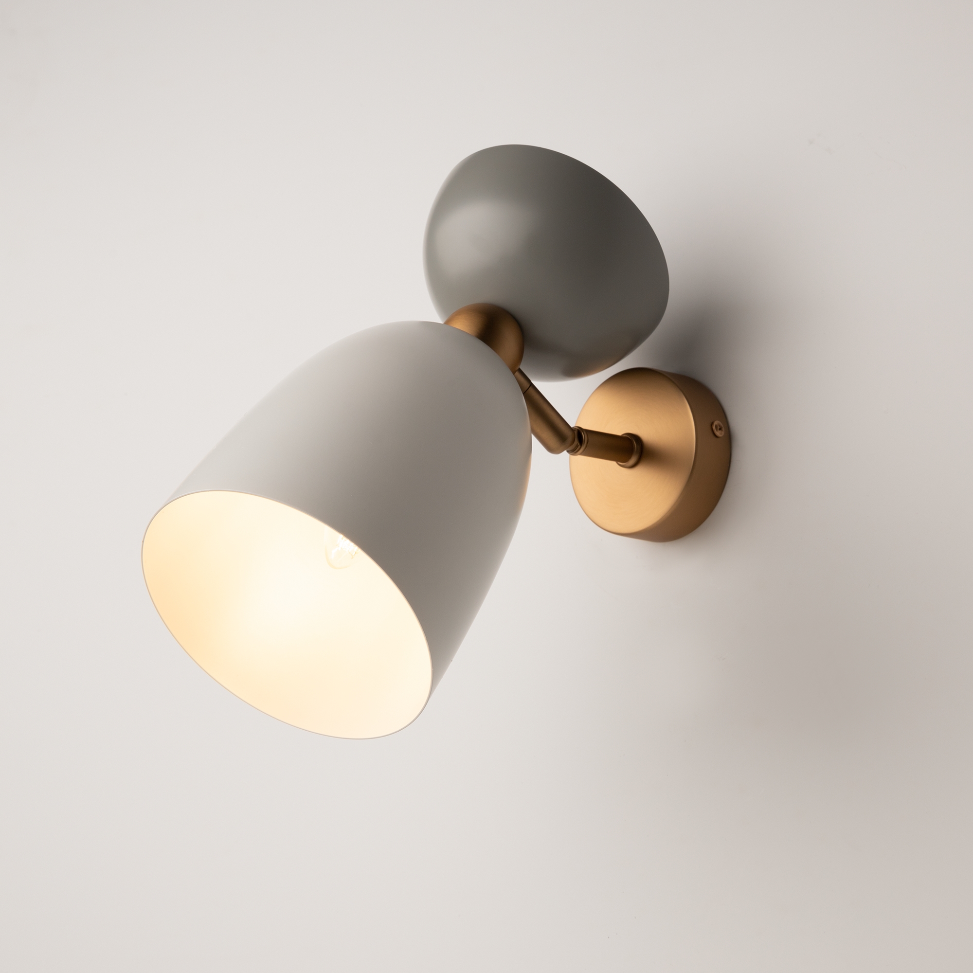 картинка Настенный светильник (бра) Maytoni MOD113WL-01W