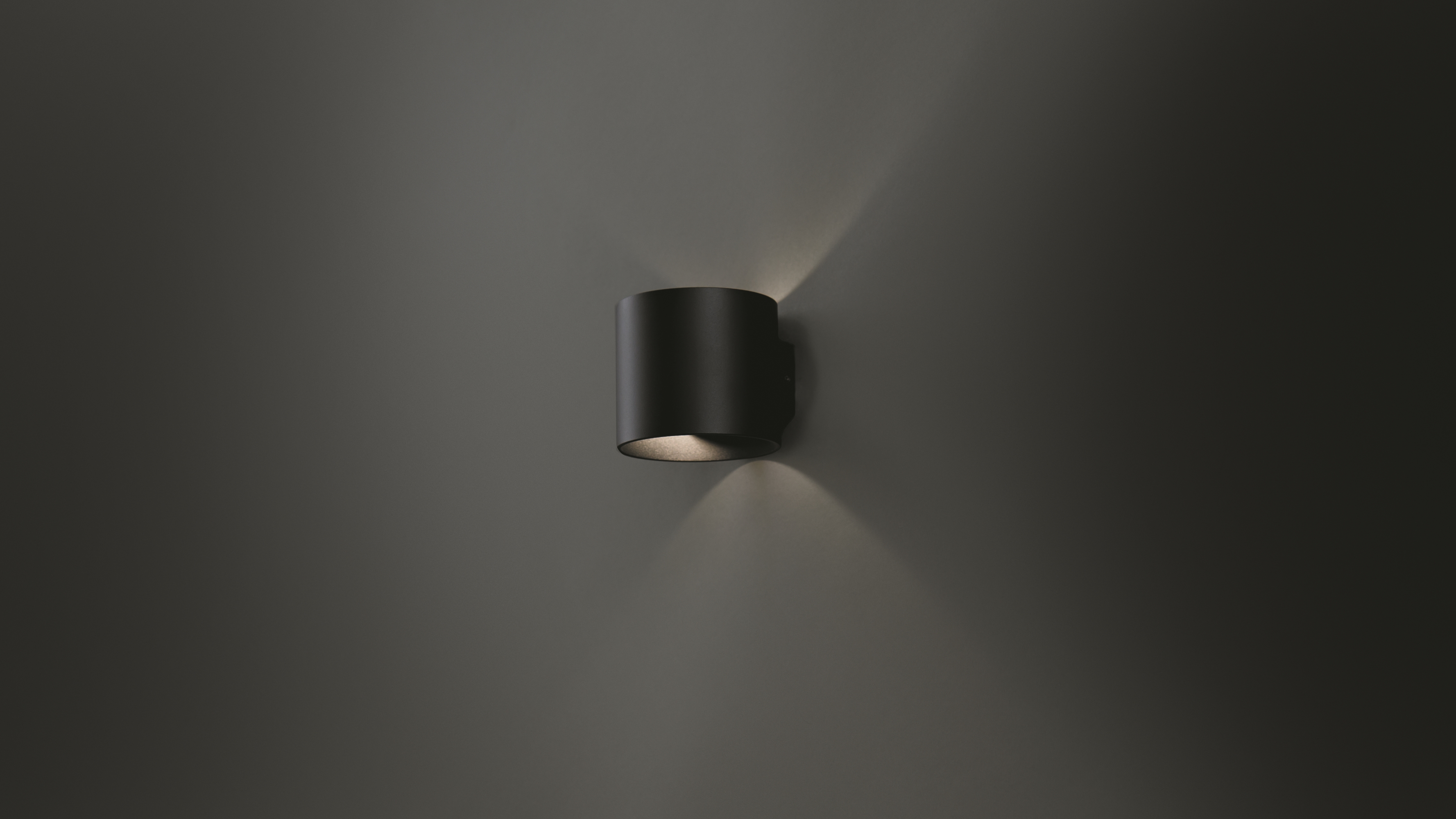 картинка Настенный светильник (бра) Technical C066WL-01B