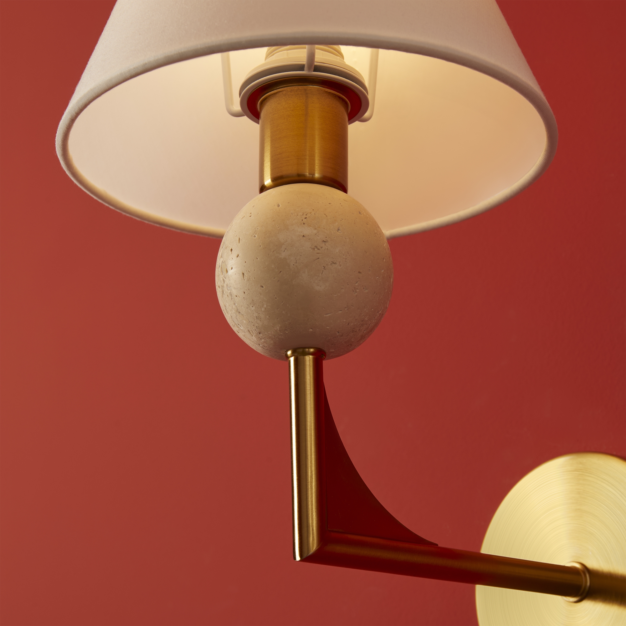 картинка Настенный светильник (бра) Freya FR2043WL-01BS