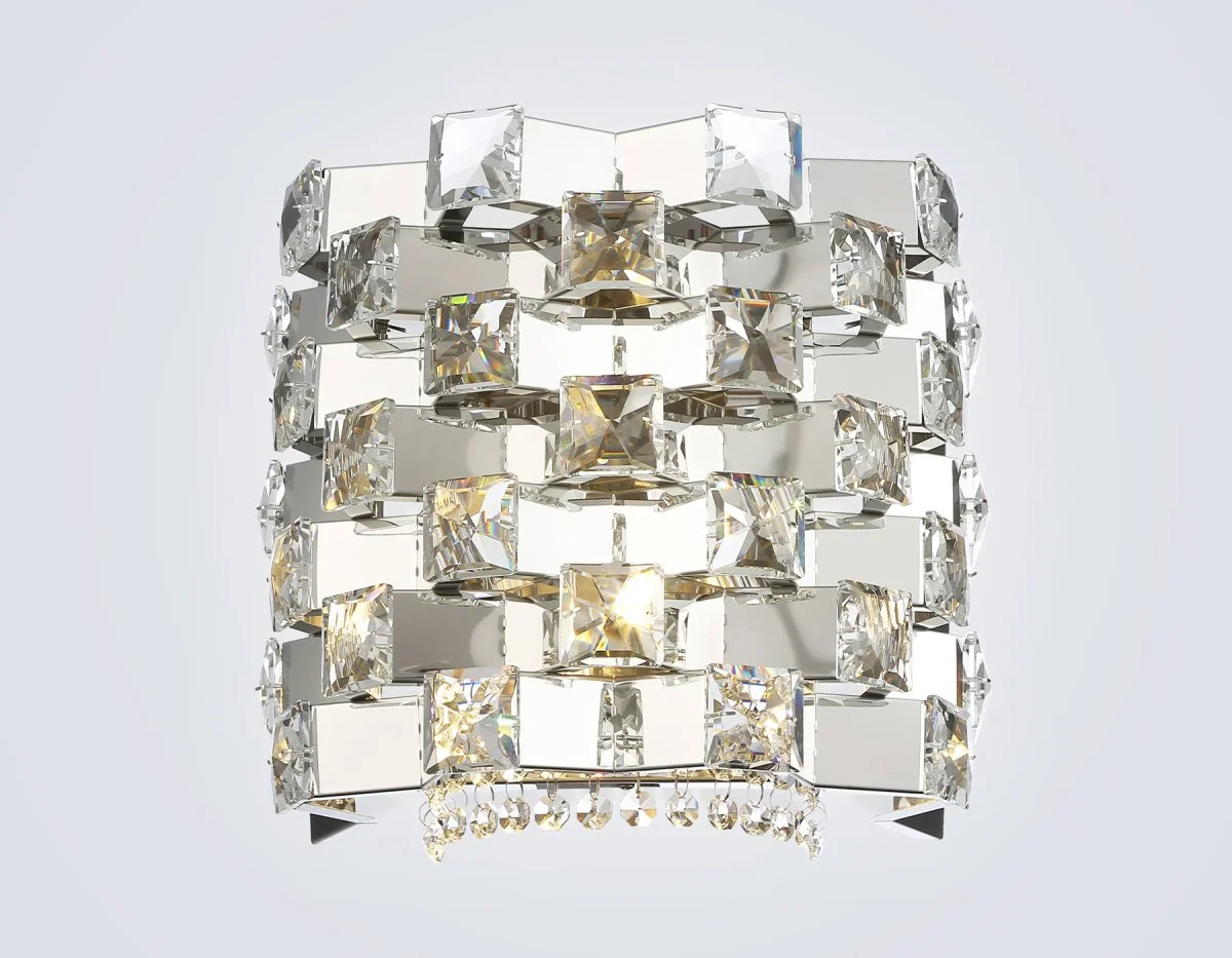 картинка Настенный светильник с хрусталем LH41012