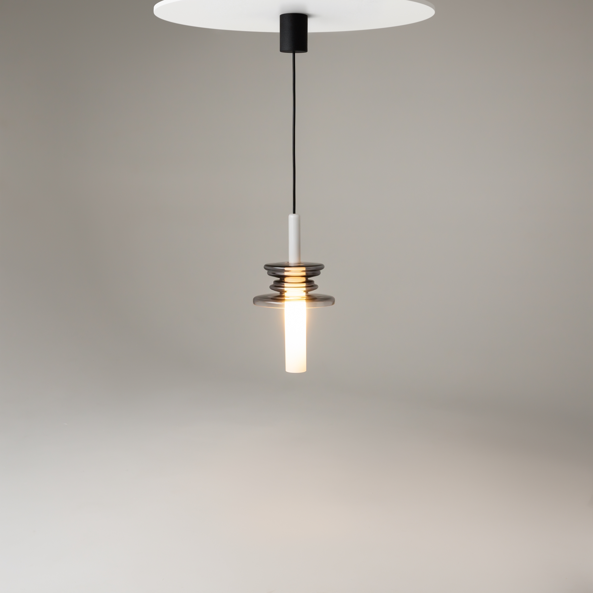 картинка Подвесной светильник Maytoni MOD255PL-01B4