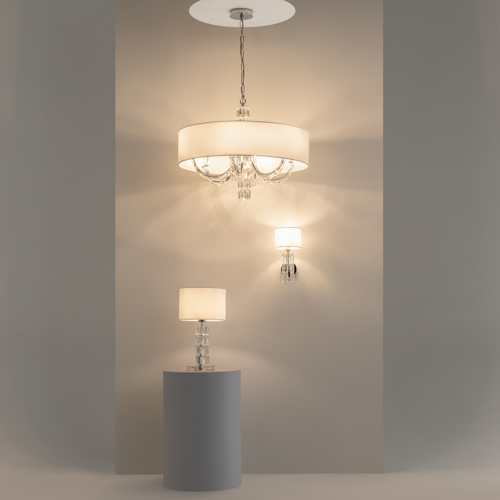 картинка Настенный светильник (бра) Maytoni DIA008WL-01CH