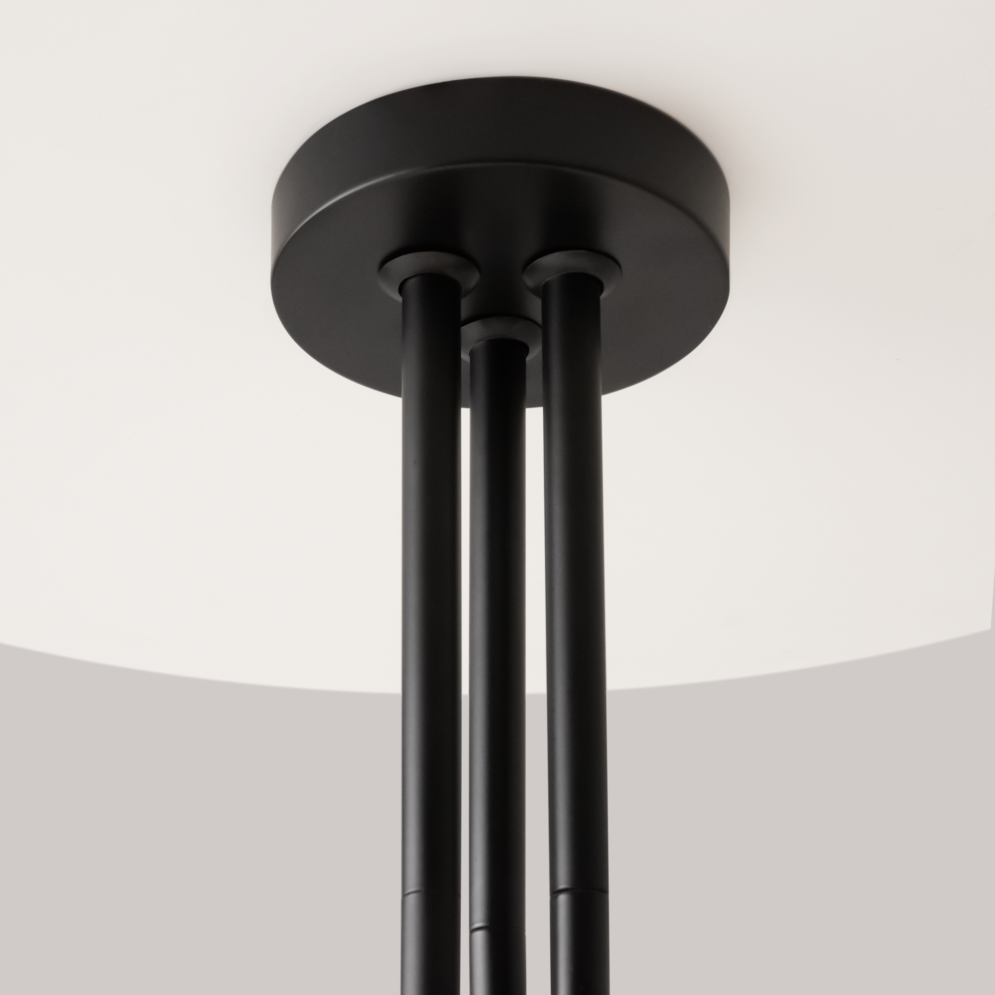 картинка Подвесной светильник Maytoni MOD333PL-06B