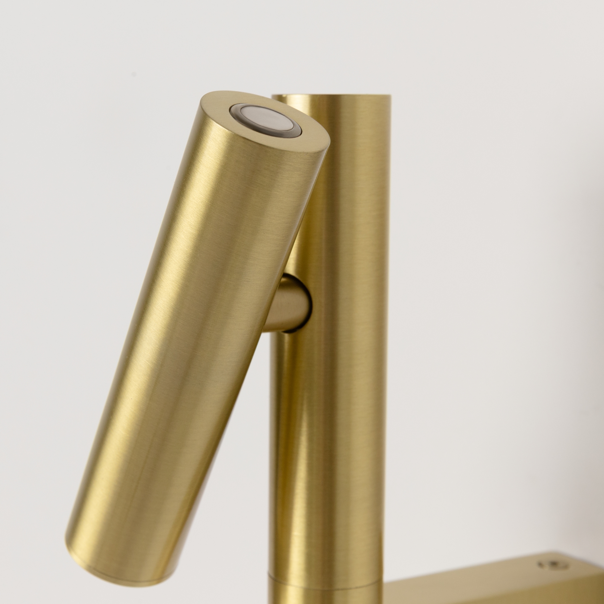 картинка Настенный светильник (бра) Maytoni MOD433WL-L3BS3K