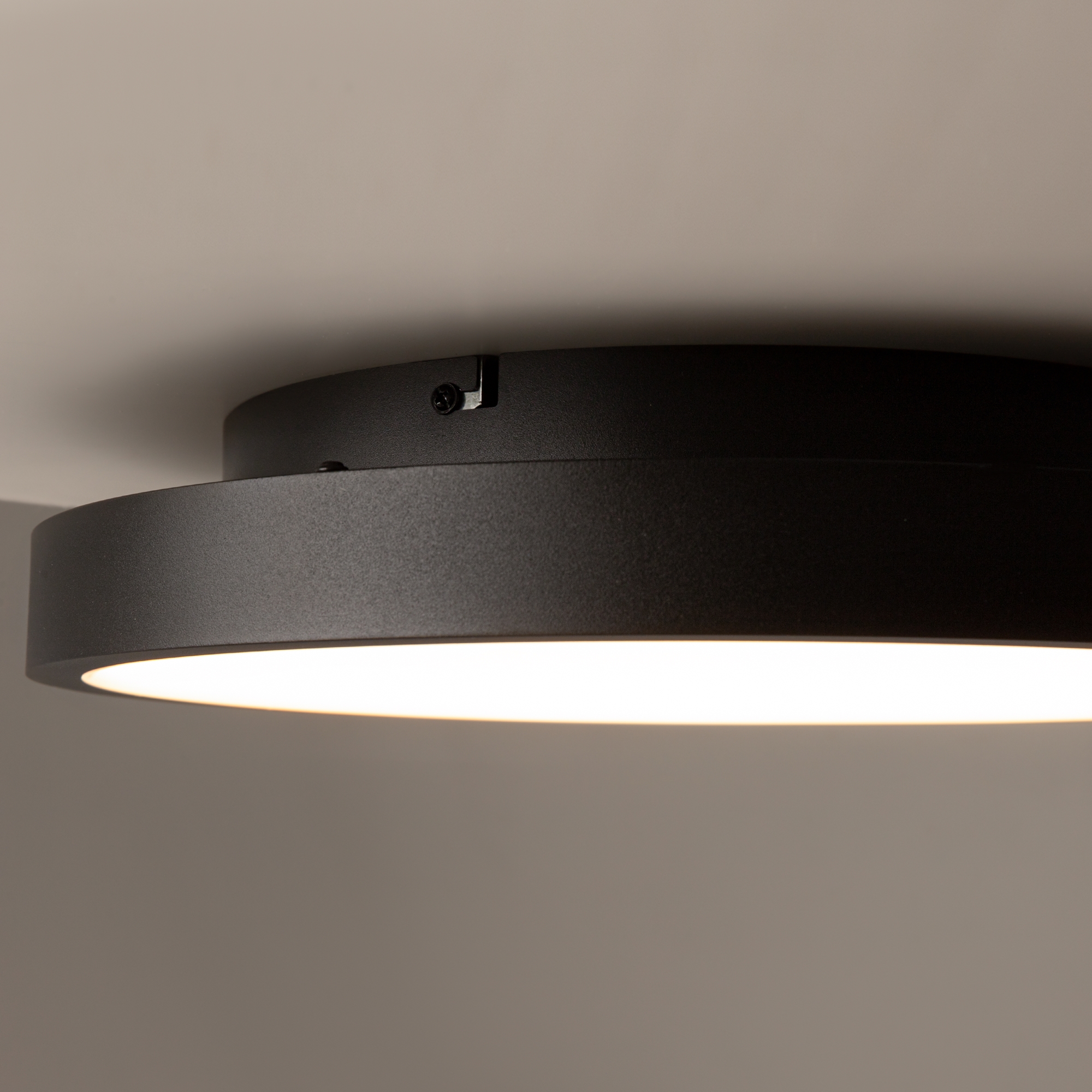 картинка Потолочный светильник Maytoni MOD311CL-L27B3K