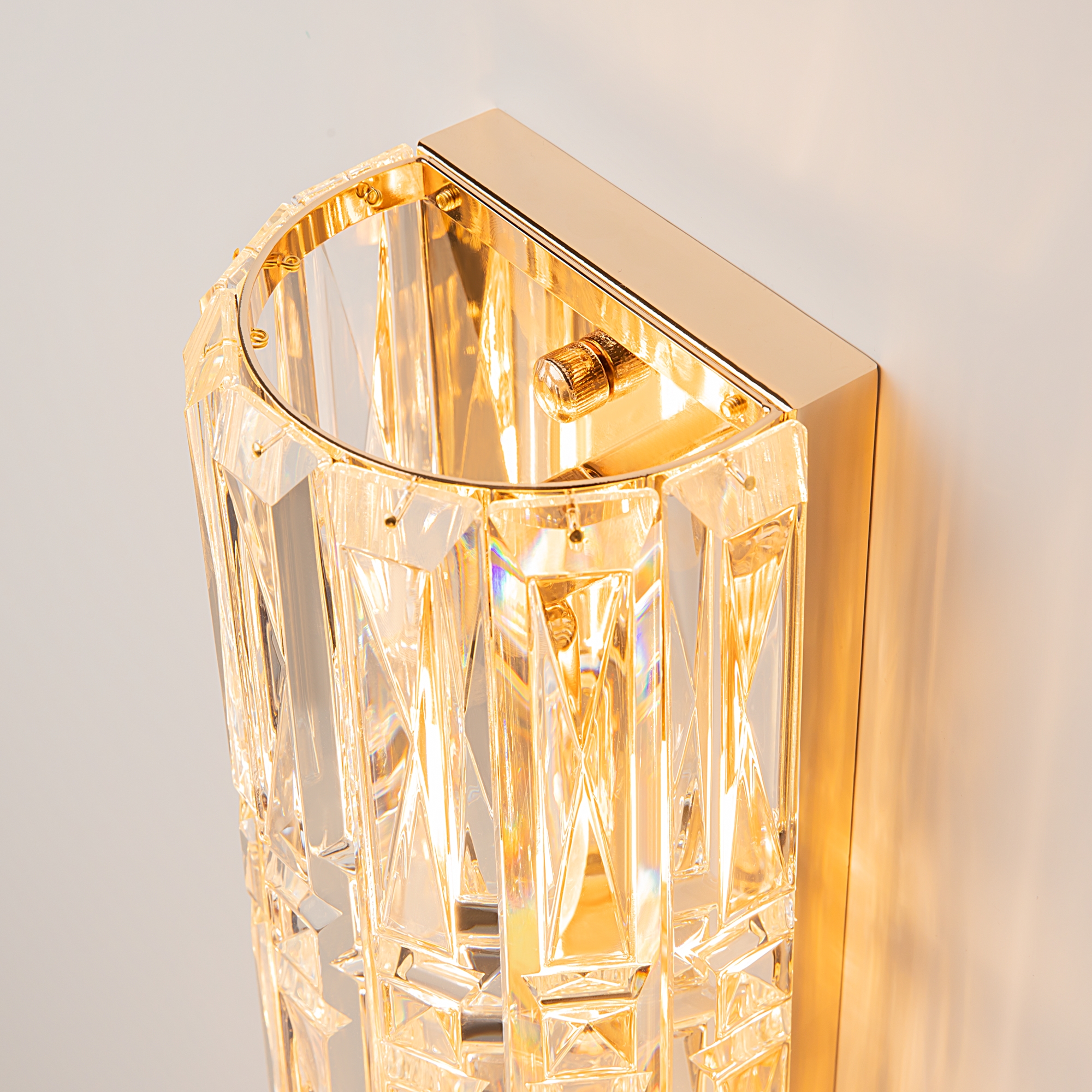 картинка Настенный светильник (бра) Maytoni MOD094WL-03G