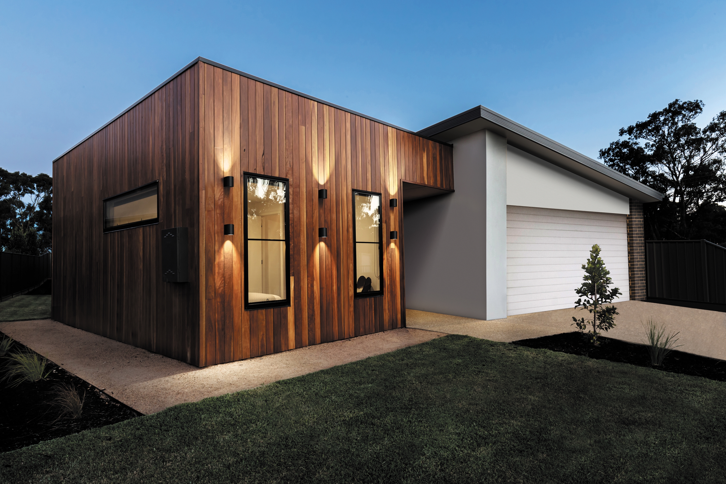 картинка Настенный светильник (бра) Outdoor O044WL-01B