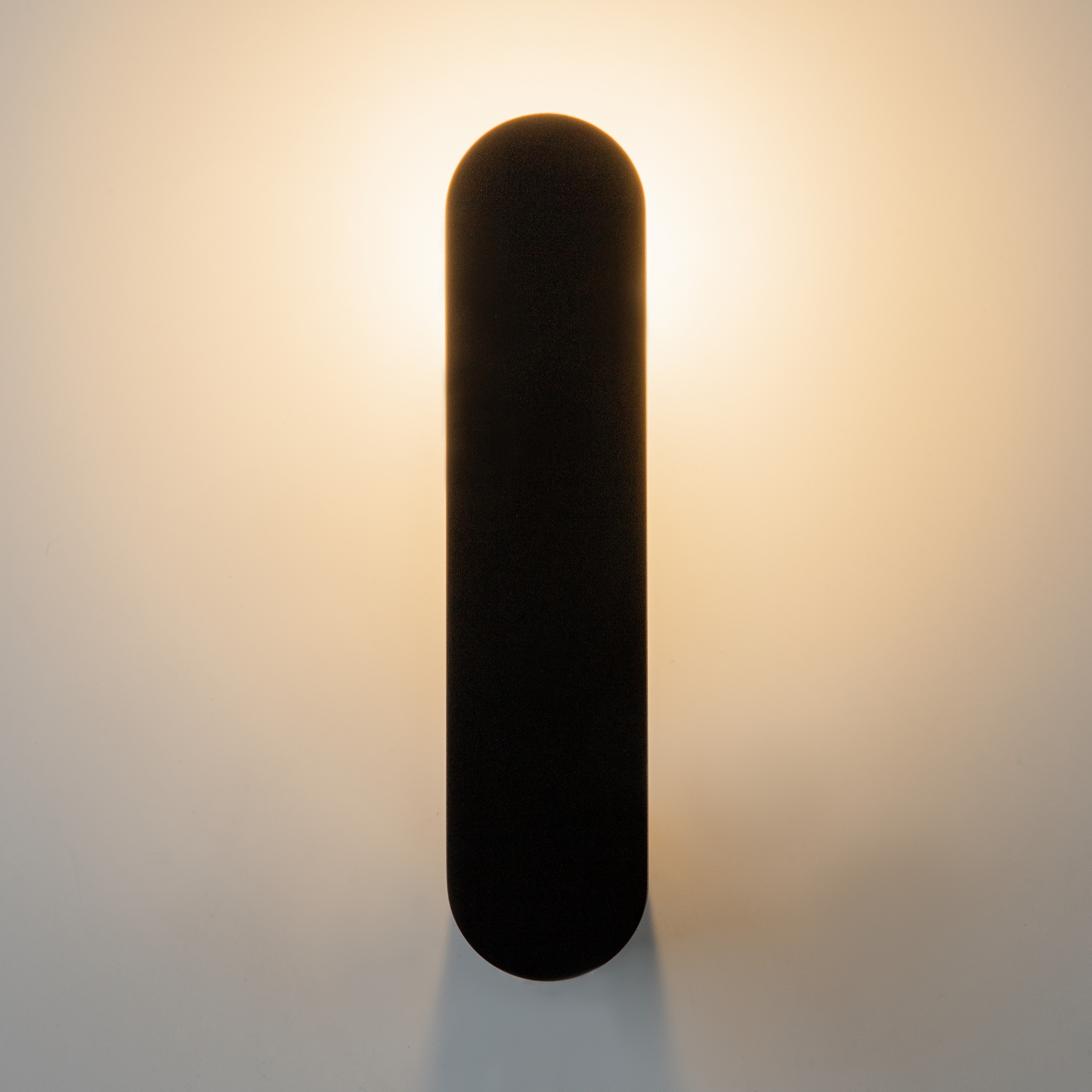 картинка Настенный светильник (бра) Maytoni MOD356WL-L4B3K