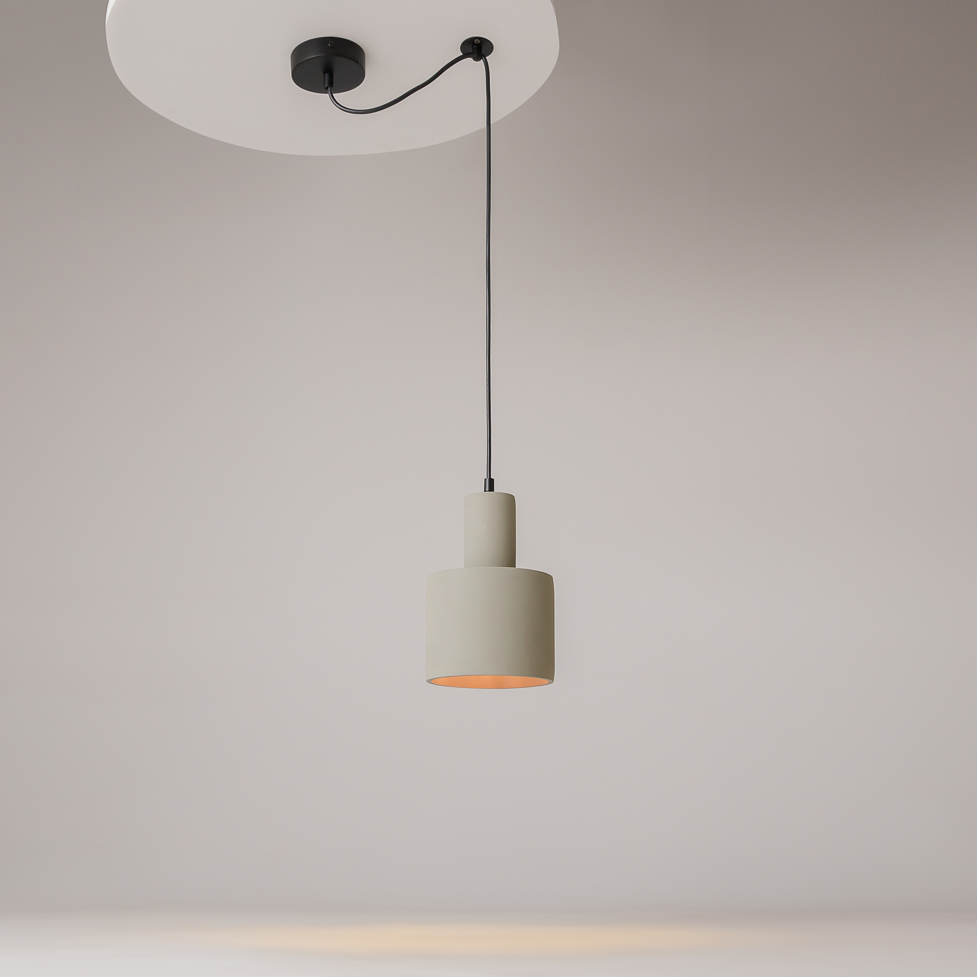 картинка Подвесной светильник Maytoni T439-PL-01-GR