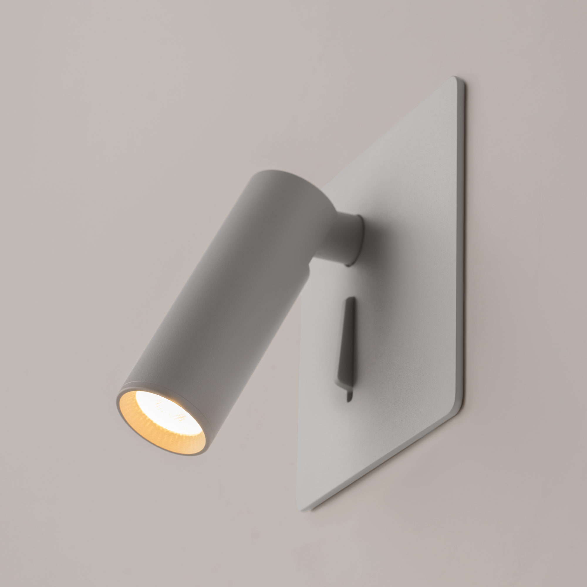 картинка Настенный светильник (бра) Technical C040WL-L3W3K