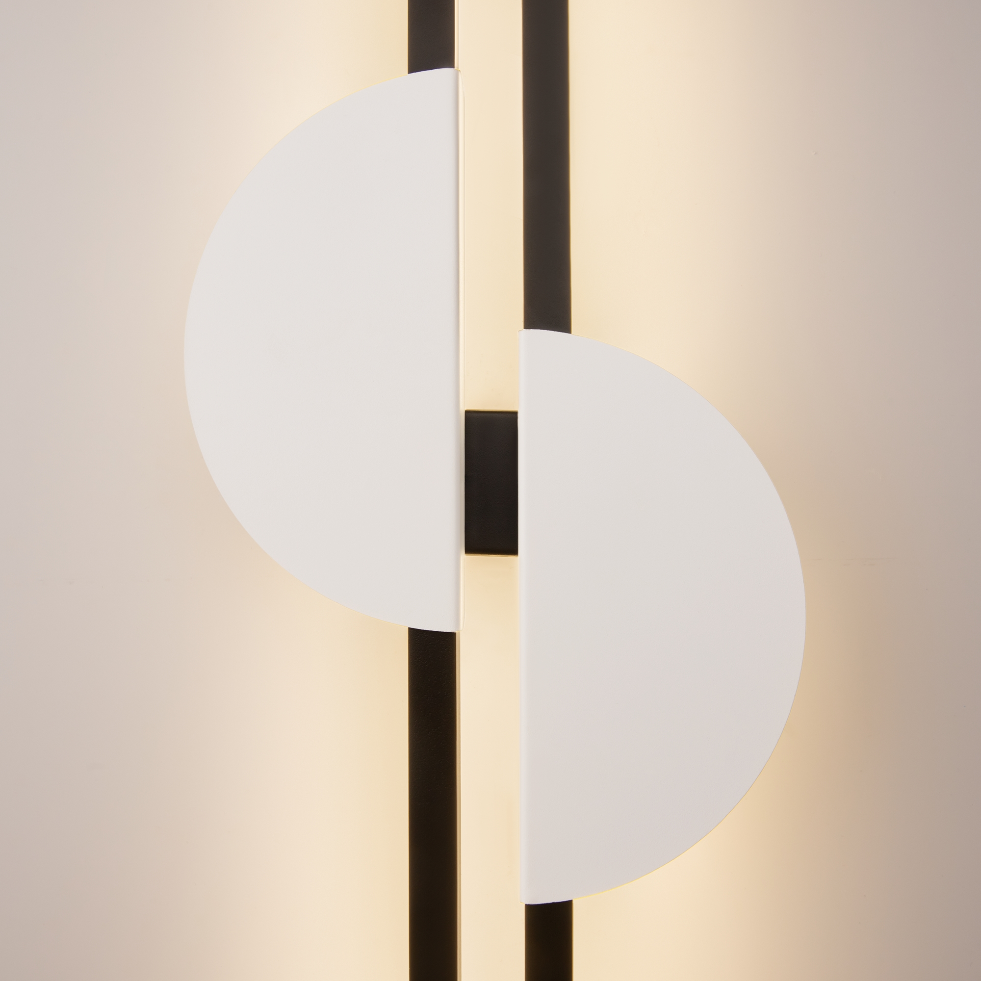 картинка Настенный светильник (бра) Maytoni MOD179WL-L22W4K