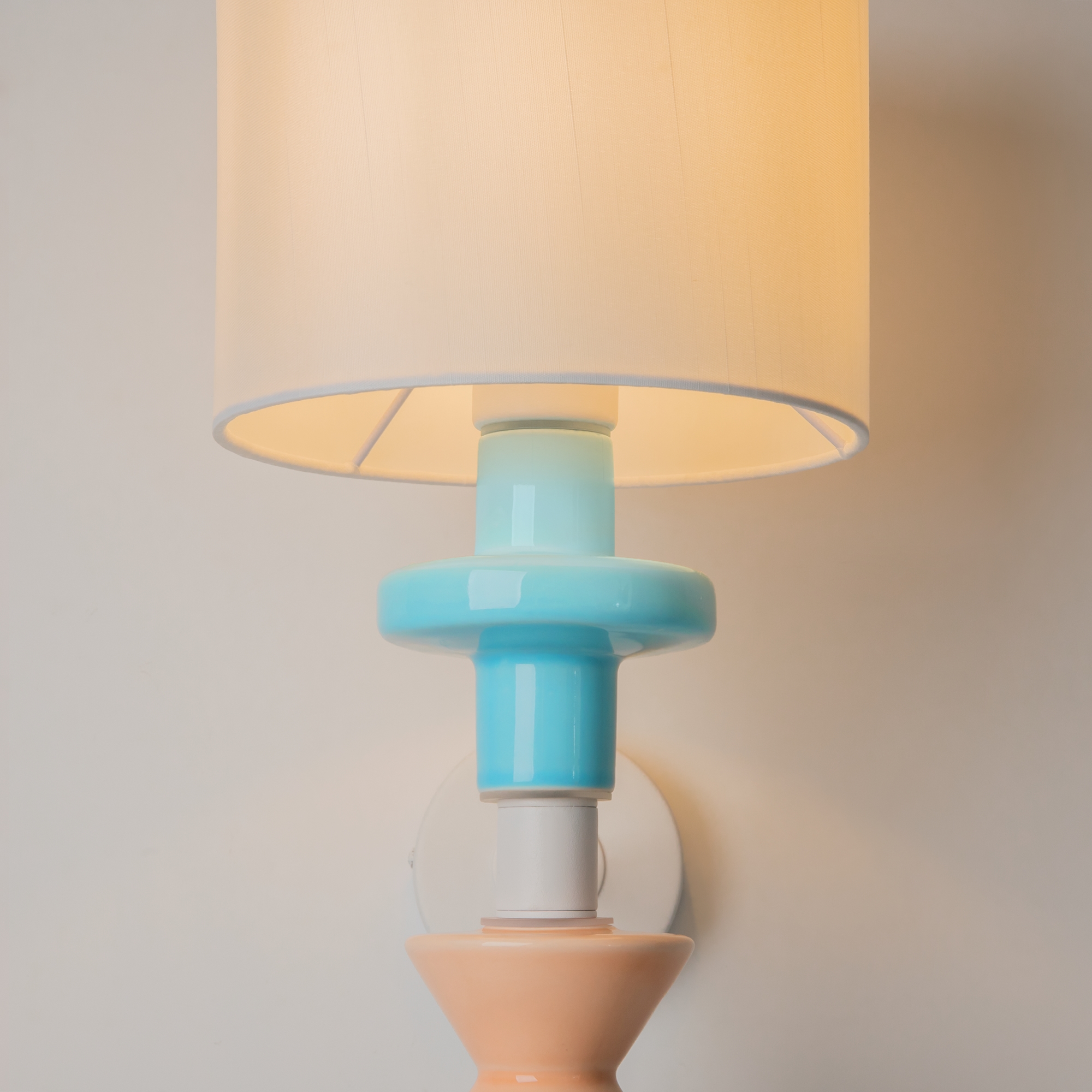 картинка Настенный светильник (бра) Maytoni MOD298WL-01W