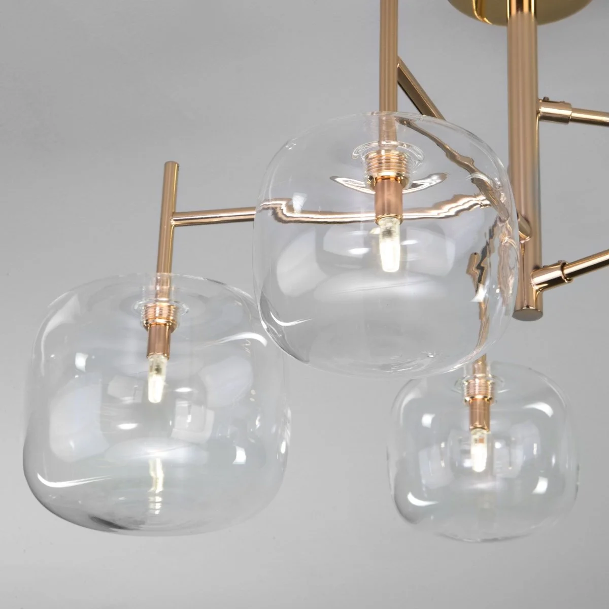 картинка Потолочная люстра в стиле лофт 70128/5 золото