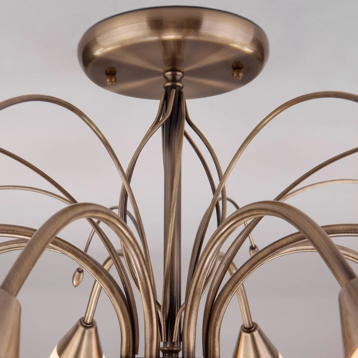 картинка Потолочная люстра со стеклянными плафонами 30280/8 античная бронза