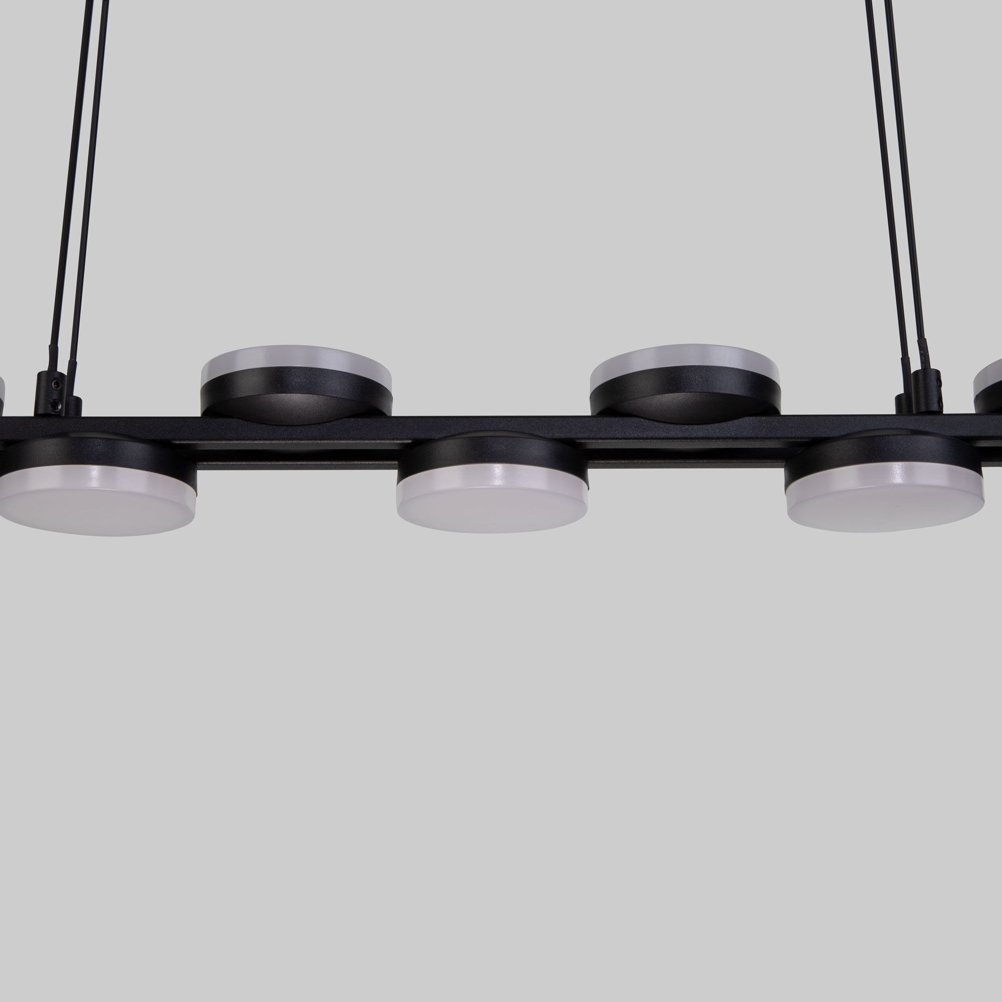 картинка Подвесной светодиодный светильник 90332/17 черный