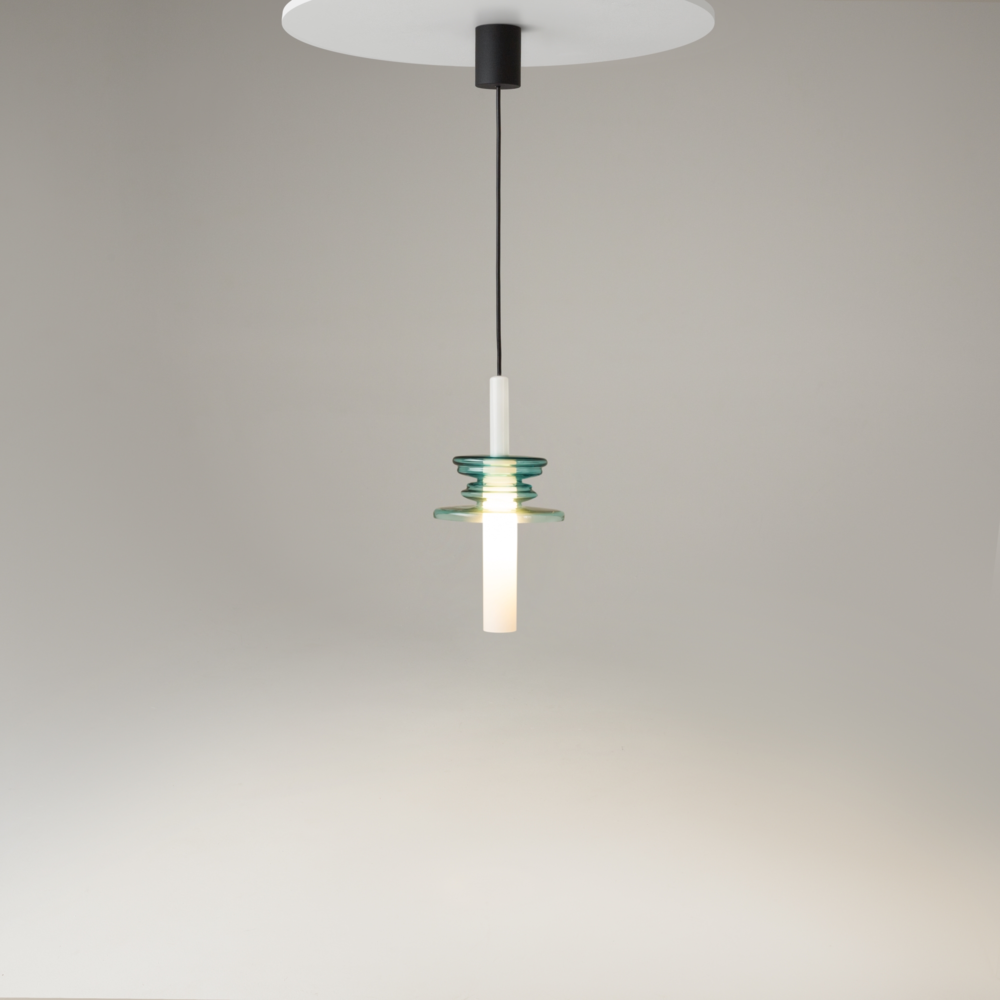 картинка Подвесной светильник Maytoni MOD255PL-01B2