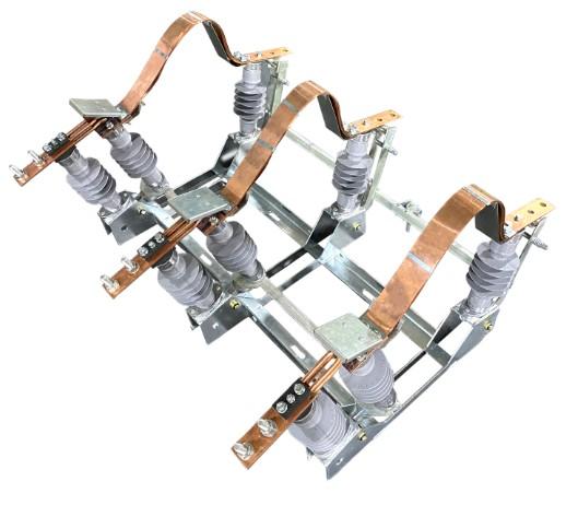 картинка Разъединитель РЛКВ-10.IV/630 УХЛ1 с приводом ПР-03-7 УХЛ1 с КМЧ (6500) НИЛЕД 15501055