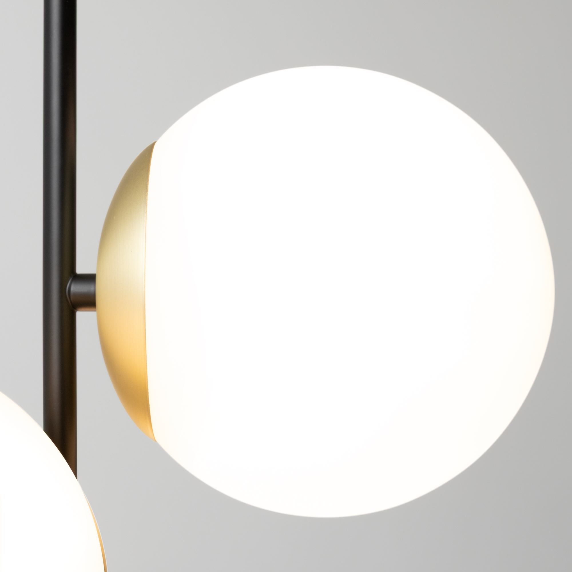 картинка Подвесной светильник Maytoni MOD048PL-03G