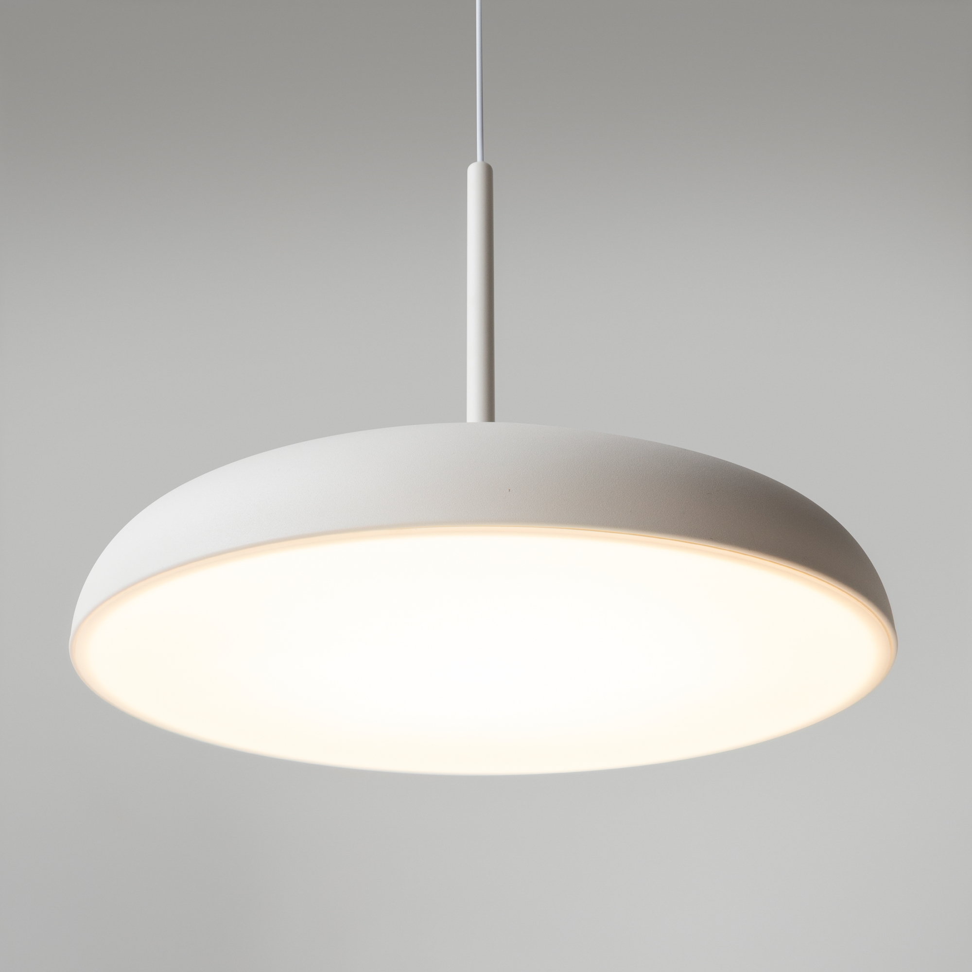 картинка Подвесной светильник Maytoni MOD189PL-L18W3K1