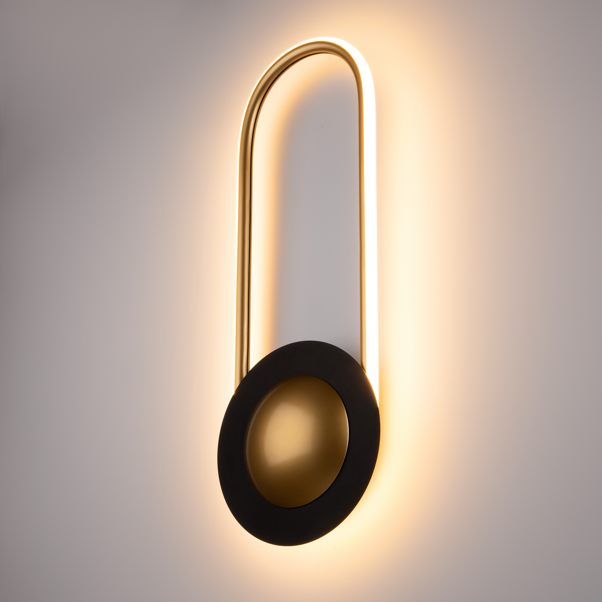 картинка Настенный светильник (бра) Maytoni MOD357WL-L16BS3K1