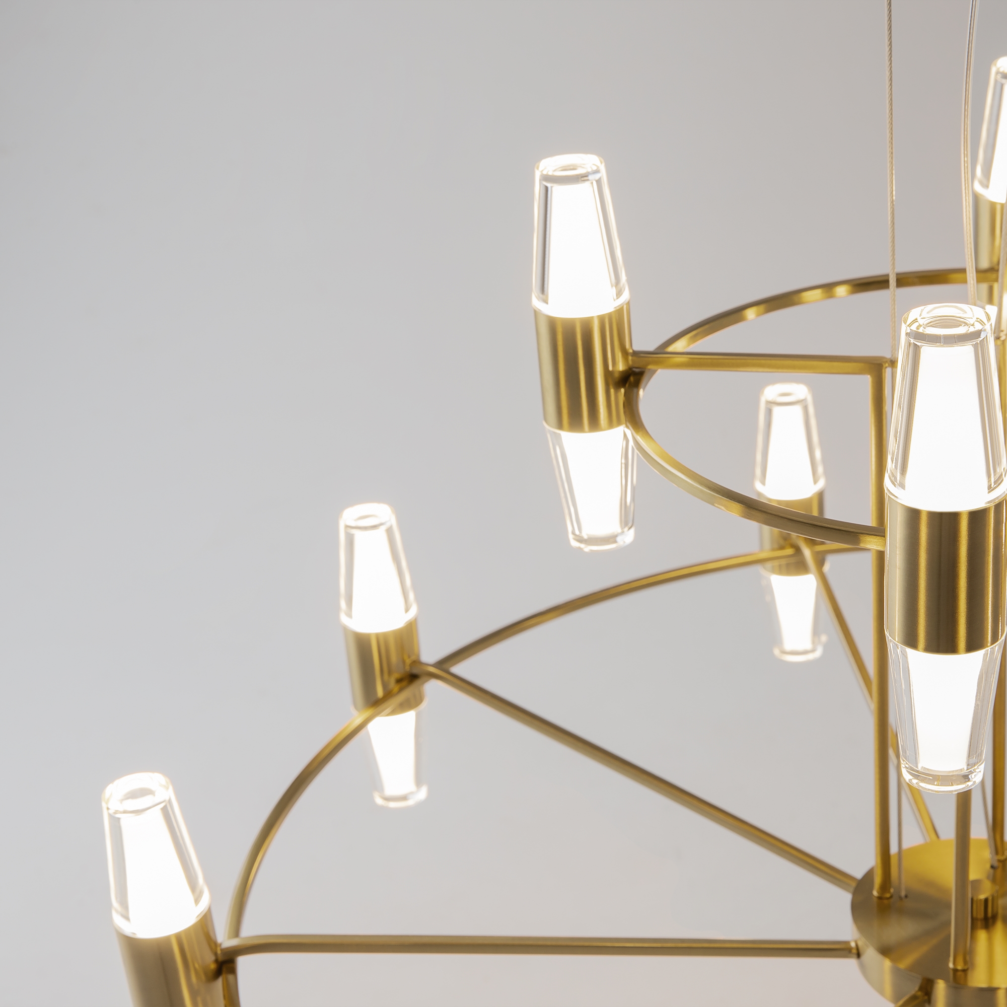 картинка Подвесной светильник Maytoni MOD401PL-L72BS3K