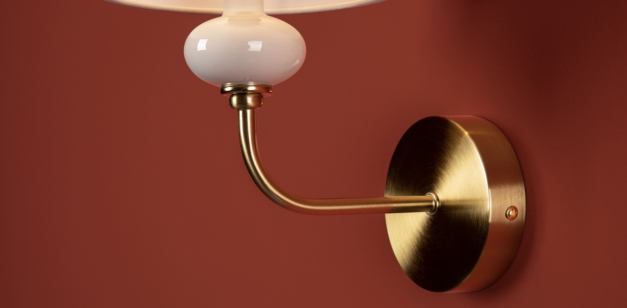 картинка Настенный светильник (бра) Freya FR2038WL-01BS