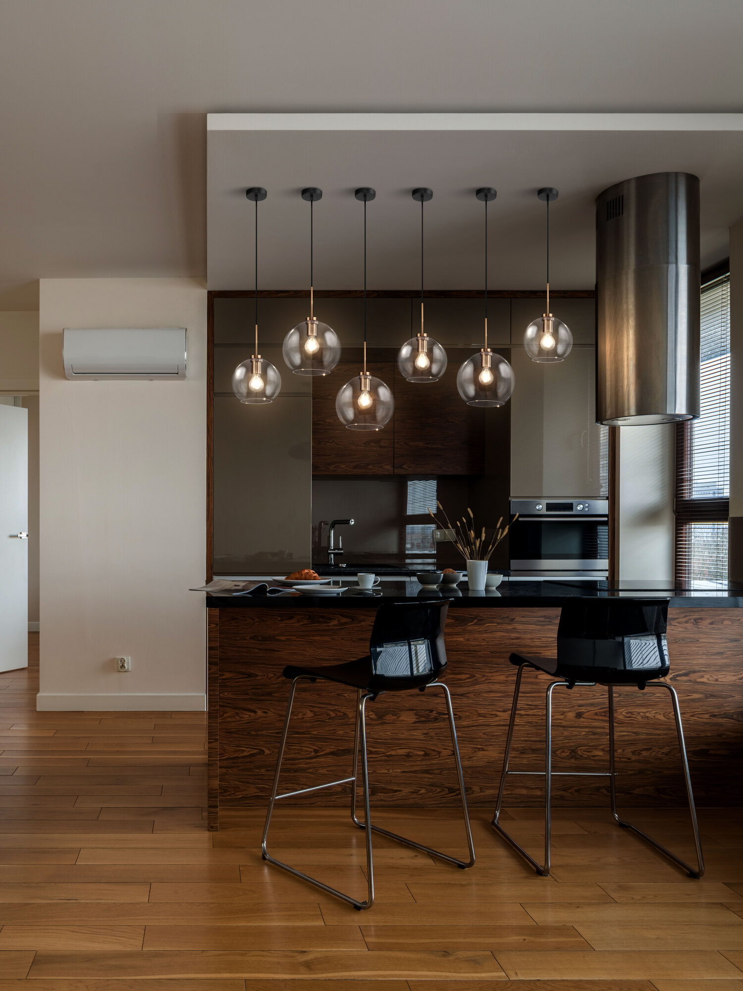 картинка Подвесной светильник Freya FR8002PL-01BS