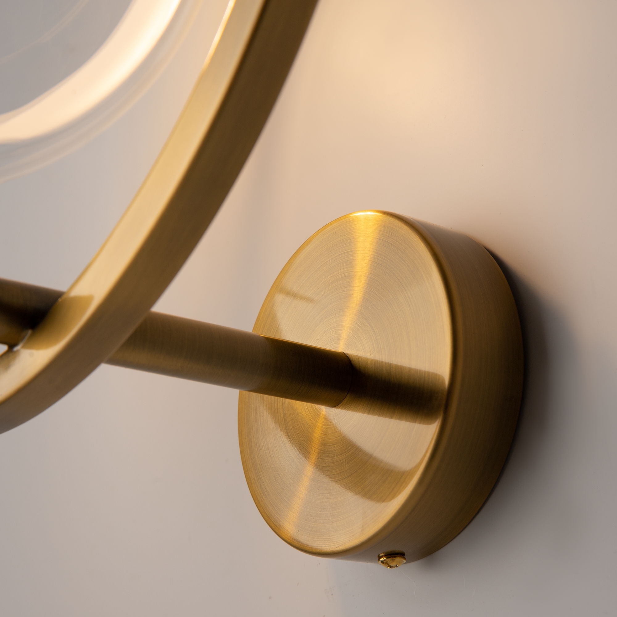 картинка Настенный светильник (бра) Maytoni MOD327WL-L5BS3K1