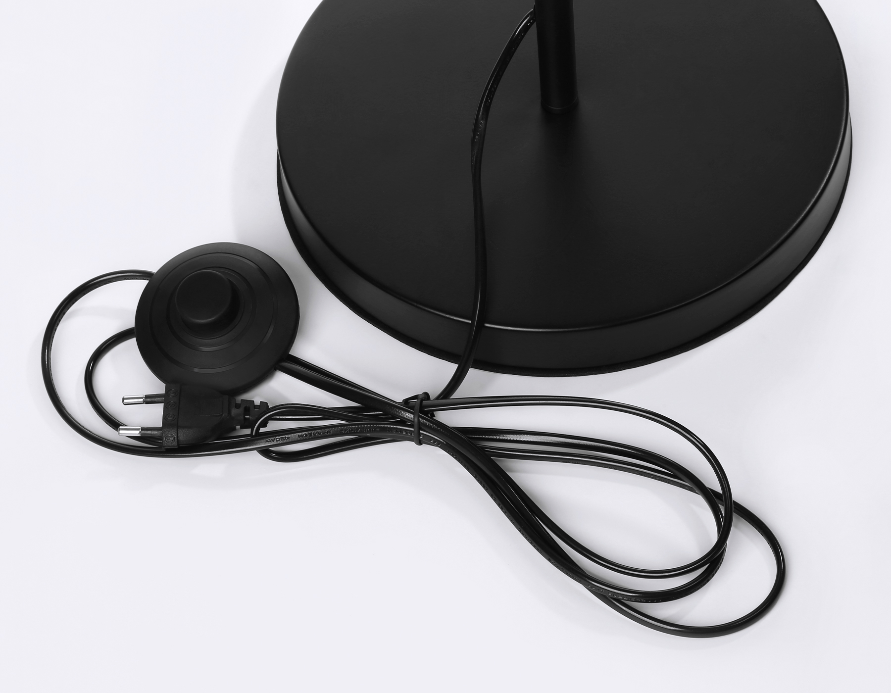 картинка Напольный светильник со сменной лампой в стиле лофт