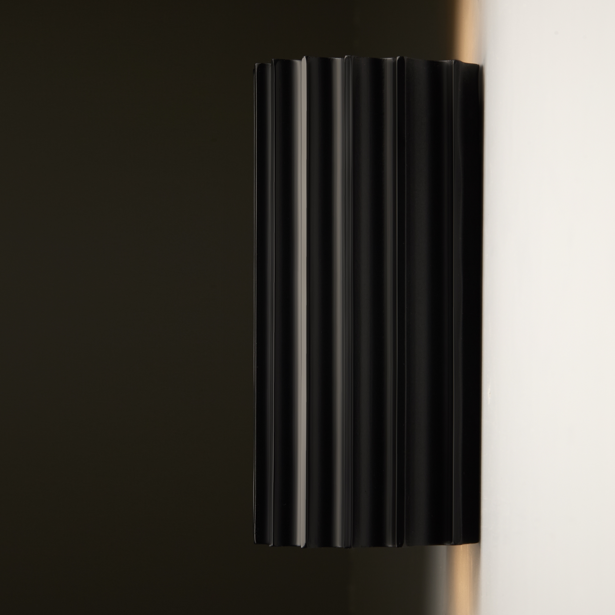 картинка Настенный светильник (бра) Freya FR5437WL-L7B