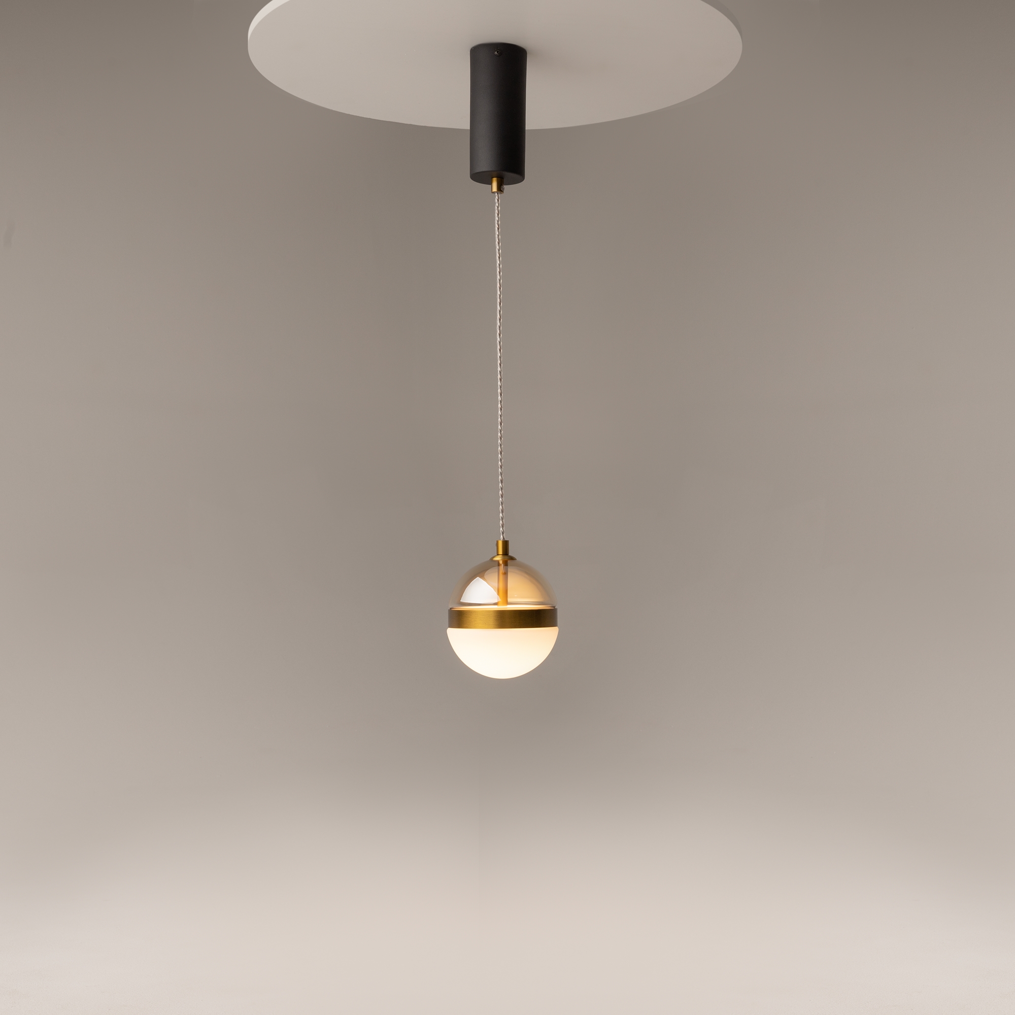 картинка Подвесной светильник Maytoni MOD295PL-L20BS3K