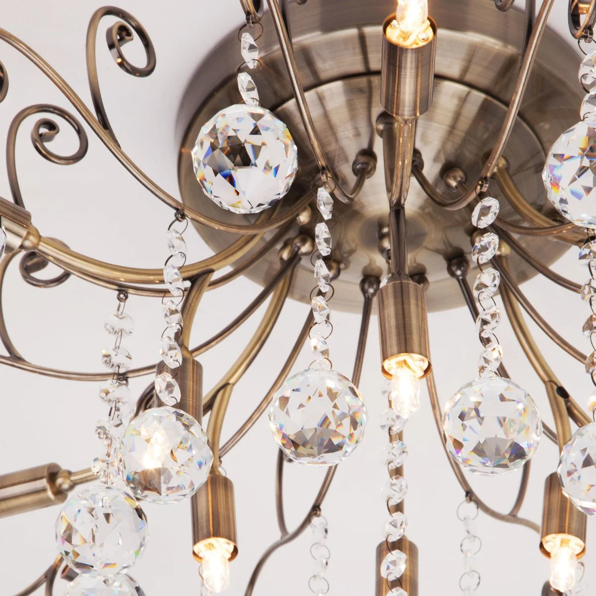 картинка Потолочная люстра с хрусталем 10042/12 античная бронза