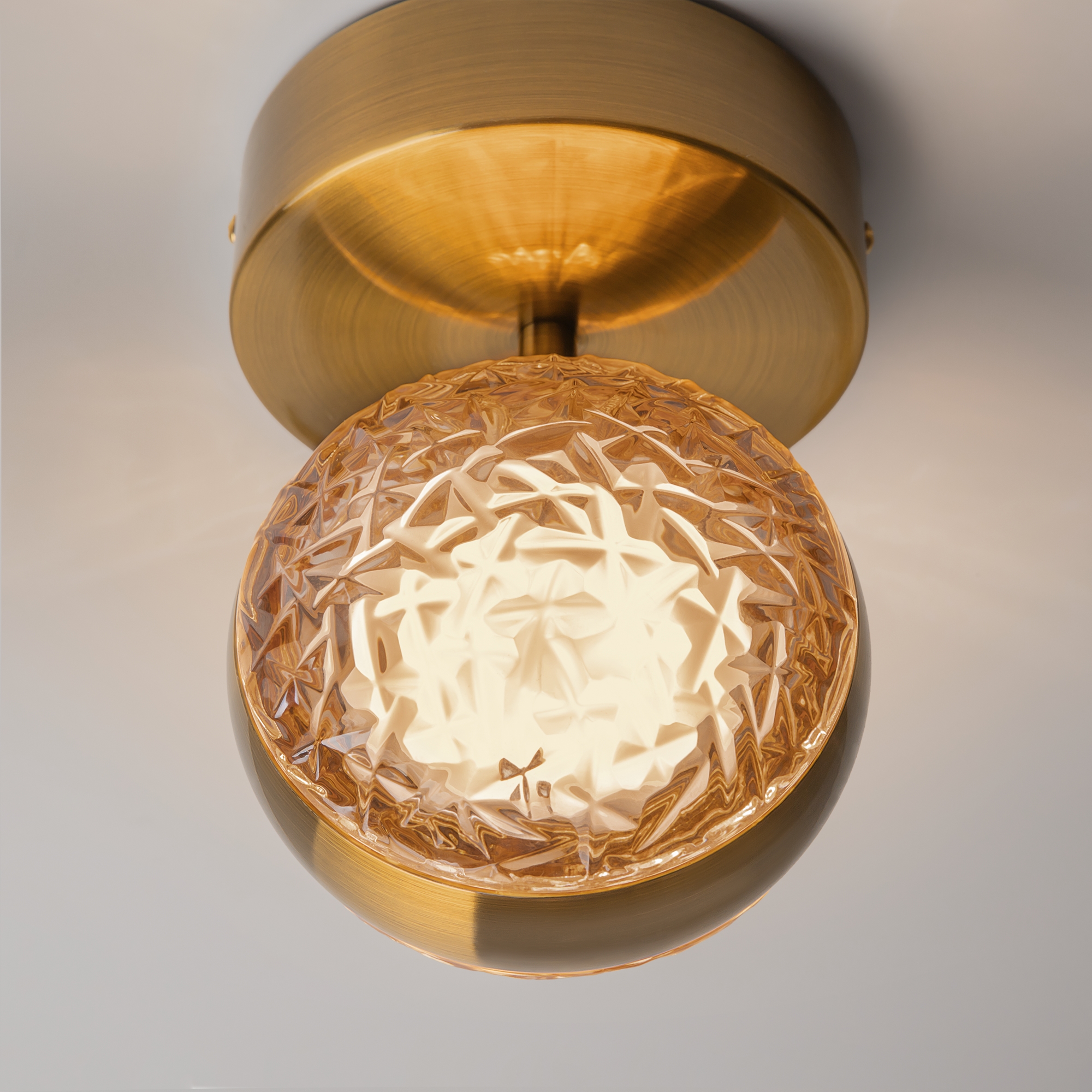 картинка Настенный светильник (бра) Maytoni MOD299WL-L10BS3K