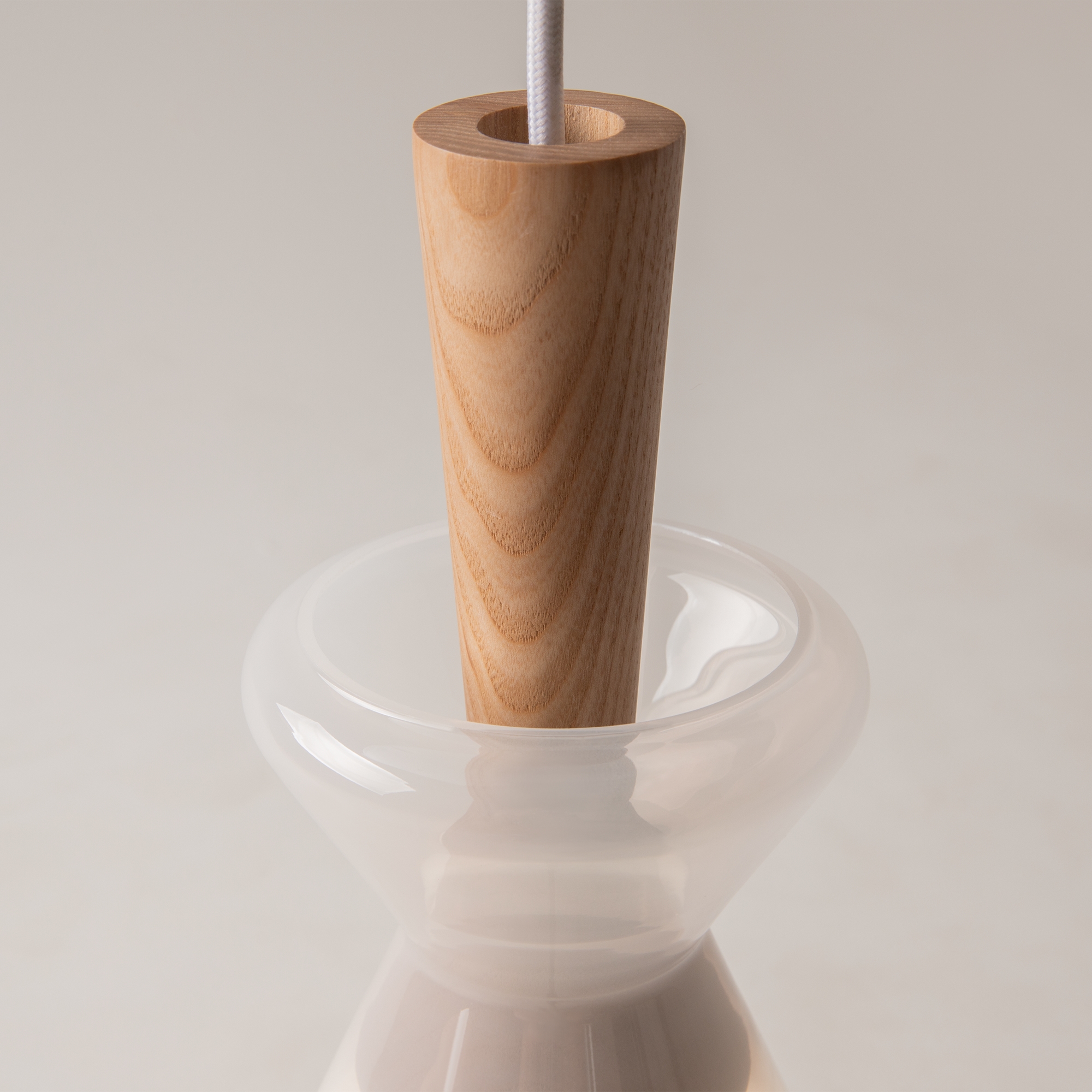 картинка Подвесной светильник Maytoni MOD405PL-01W2