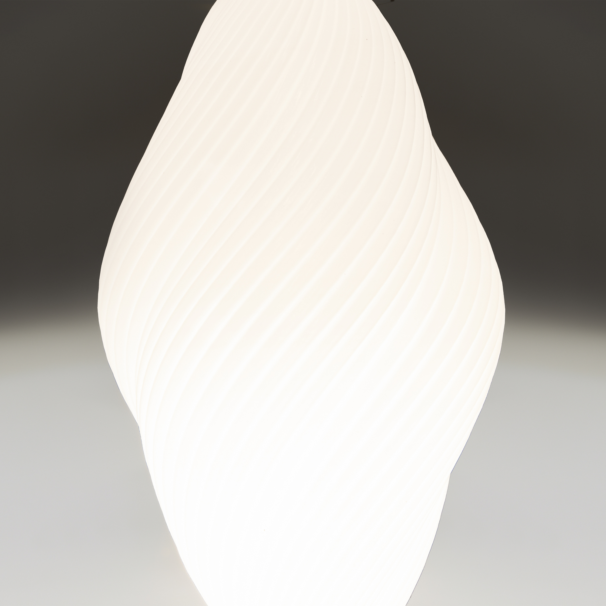 картинка Подвесной светильник Maytoni MOD406PL-L8B3K